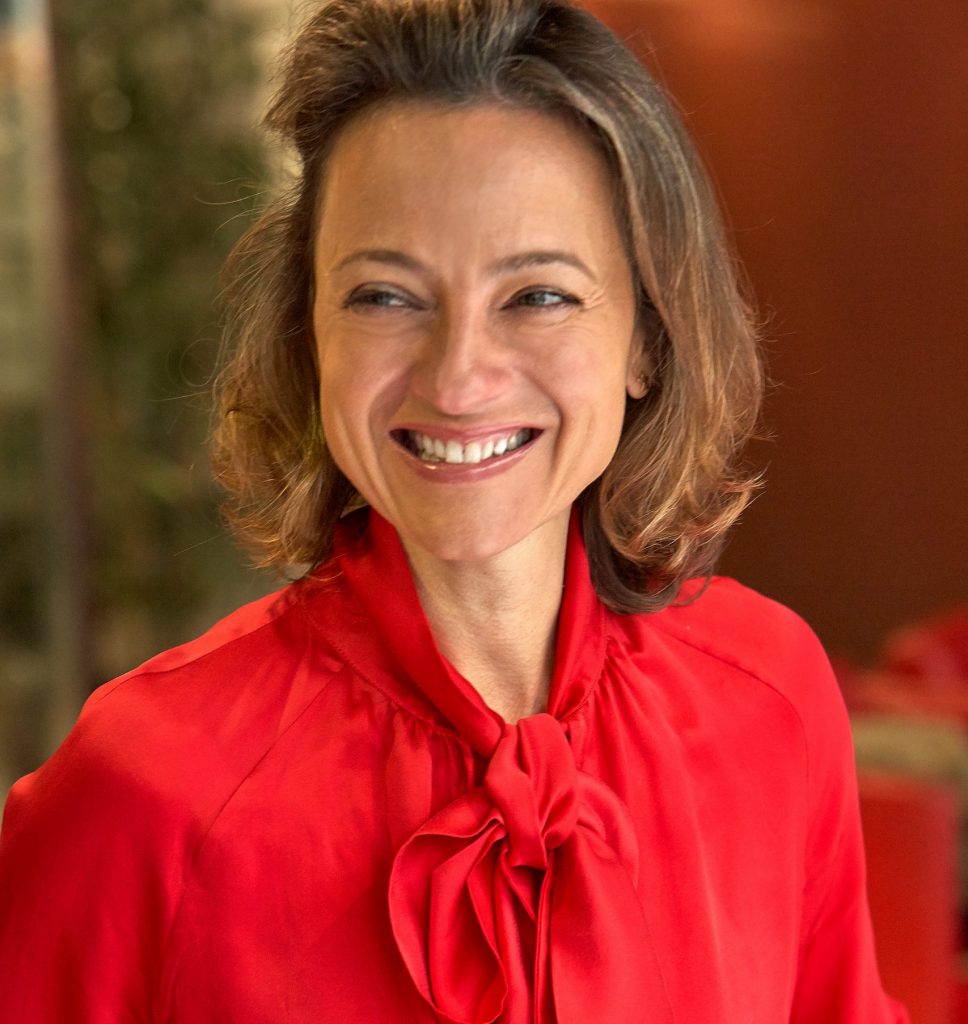 Portrait of Dr. Zrinka Fidermuc Maler, writer and transformation advisor working at the intersection of leadership, physiology, and decision architecture.